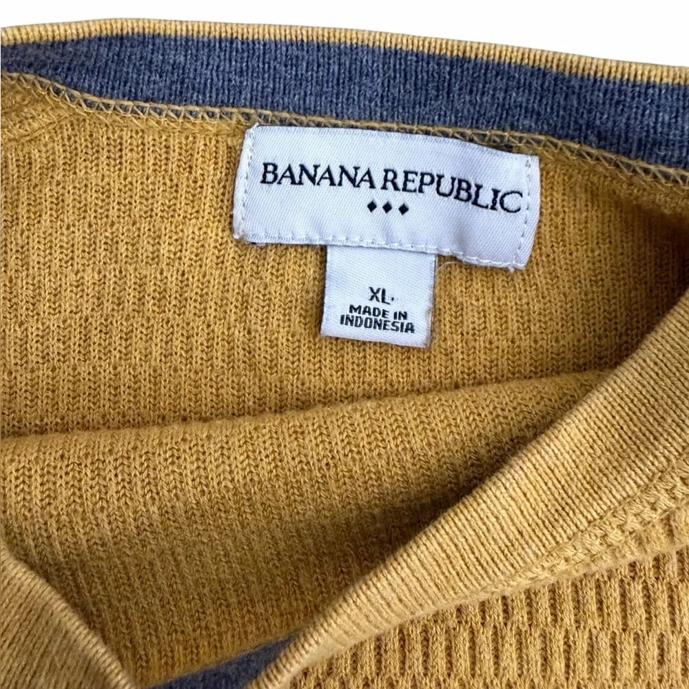 Banana Republic Men’s‎ Mustard Waffle Knit Crewneck Sweater XL